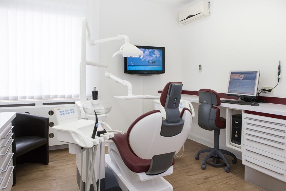 Einrichtung - Fachzahnarzt für Oralchirurgie in 52525 Heinsberg