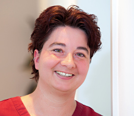 Tanja Schwarzenberg - Fachzahnarzt für Oralchirurgie in 52525 Heinsberg